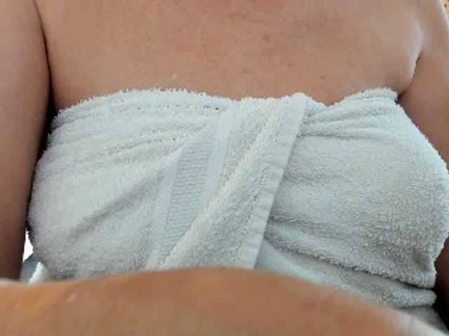 Live sex webcam photo for sensugirl #292441684