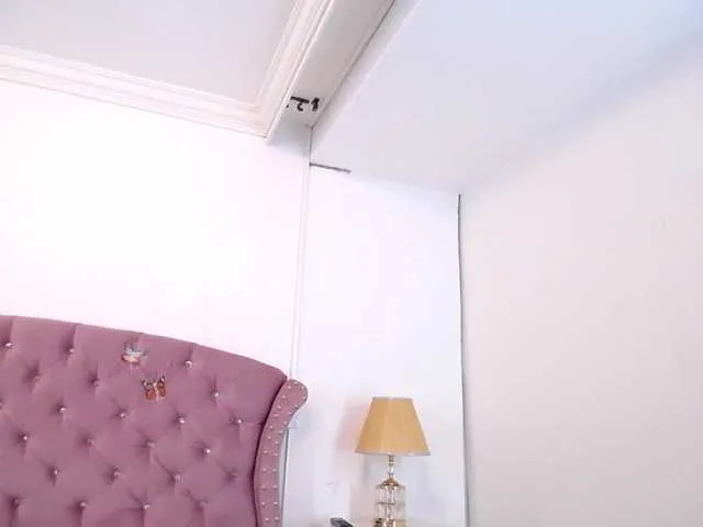 Live sex webcam photo for serenacasanov #274648342