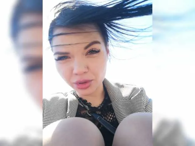 Live sex webcam photo for sex-mashine69 #273393083