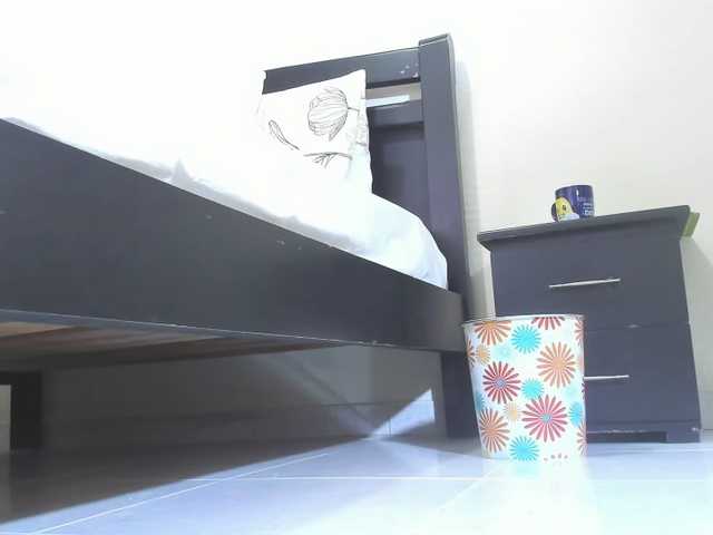 Live sex webcam photo for sexadiction-1 #292222642