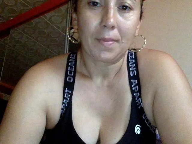 Live sex webcam photo for sexmari39 #275567528