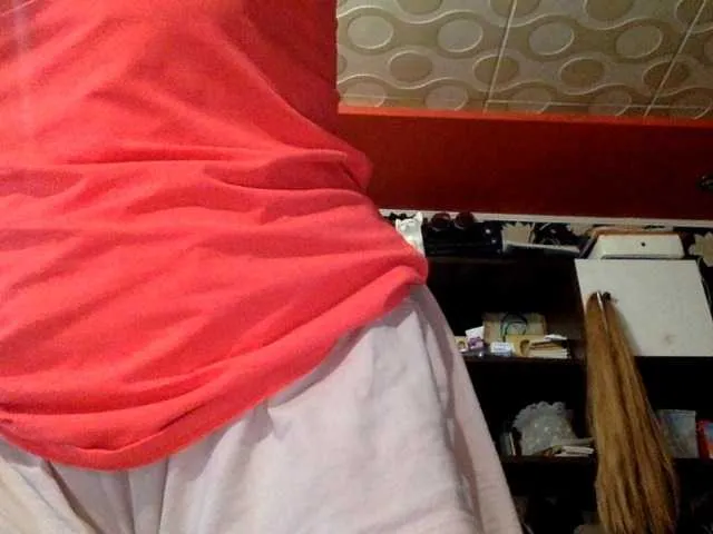 Live sex webcam photo for sexmari39 #275995674