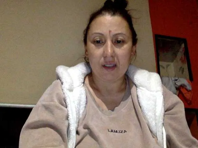 Live sex webcam photo for sexmari39 #290855116