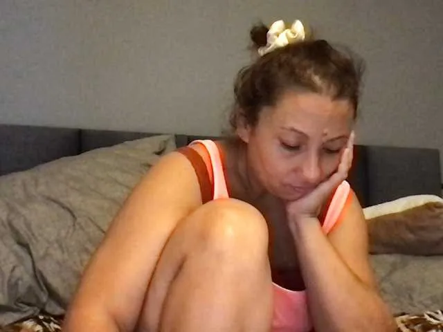 Live sex webcam photo for sexmari39 #291802857