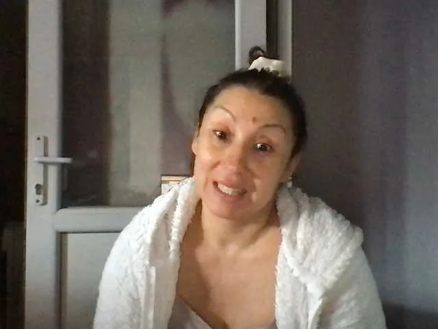 Live sex webcam photo for sexmari39 #292133835