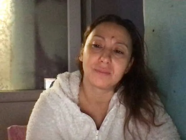 Live sex webcam photo for sexmari39 #292153318