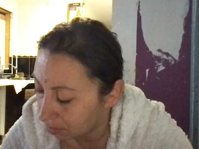 Live sex webcam photo for sexmari39 #292218980