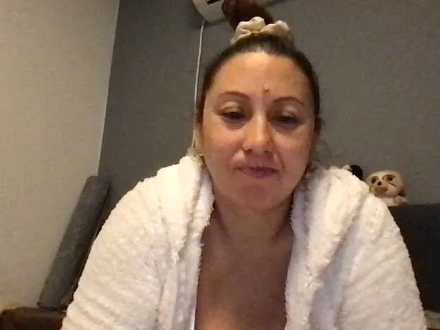 Live sex webcam photo for sexmari39 #292319683