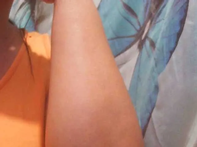 Live sex webcam photo for sexxyicee69 #291706712