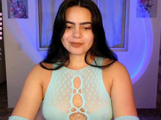 Live sex webcam photo for sexxyladyy #277856191