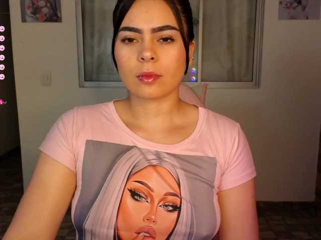 Live sex webcam photo for sexxyladyy #278004155