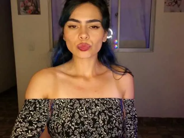 Live sex webcam photo for sexxyladyy #291389658