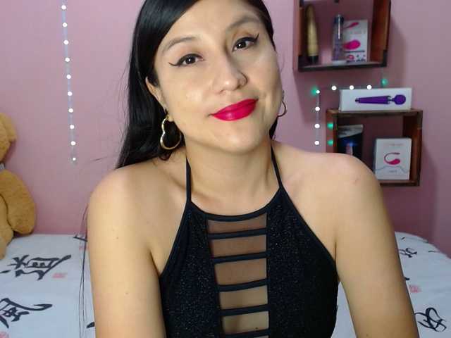 Live sex webcam photo for sexy-annie #290435148