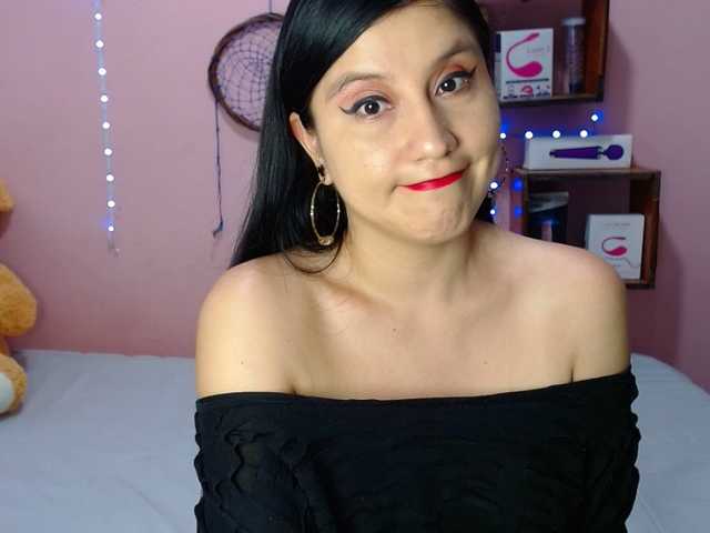 Live sex webcam photo for sexy-annie #290872189