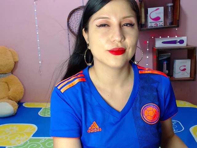 Live sex webcam photo for sexy-annie #291234705