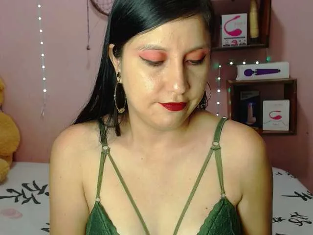 Live sex webcam photo for sexy-annie #293539245