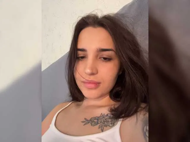 Live sex webcam photo for sexy-assian #274165197