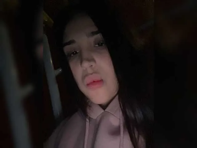 Live sex webcam photo for sexy-assian #274393130