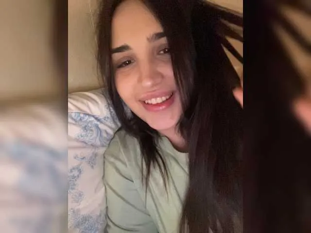 Live sex webcam photo for sexy-assian #274470505