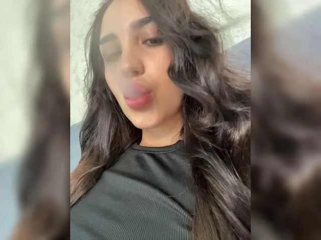 Live sex webcam photo for sexy-assian #274542509