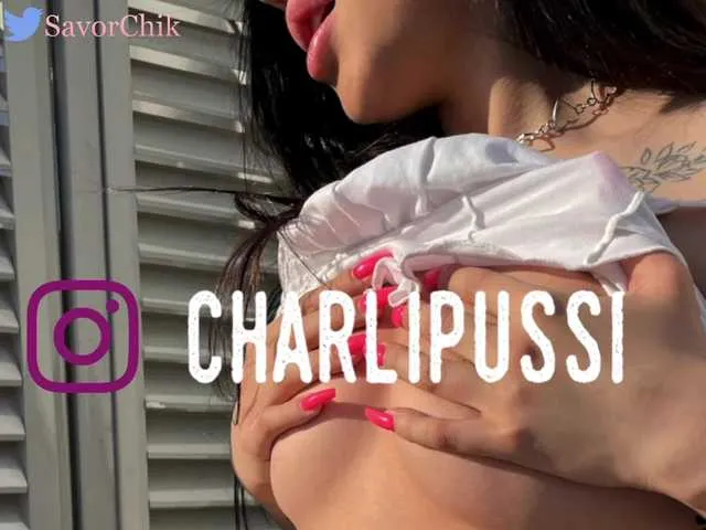 Live sex webcam photo for sexy-assian #275582313