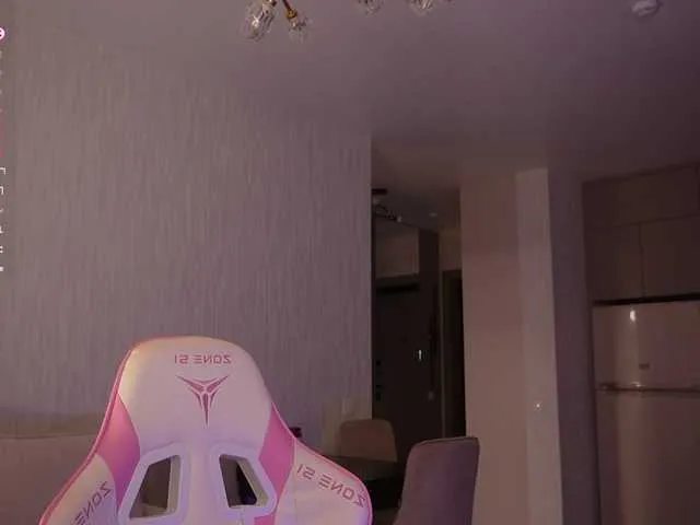 Live sex webcam photo for sexy-assian #291989616