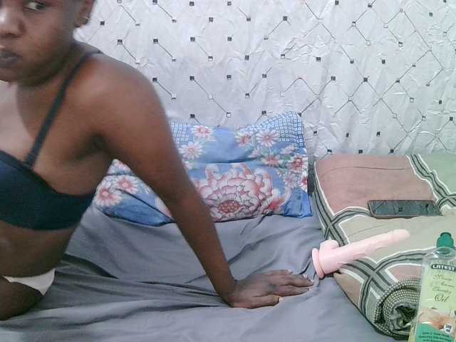 Live sex webcam photo for sexy-bbae #291163315