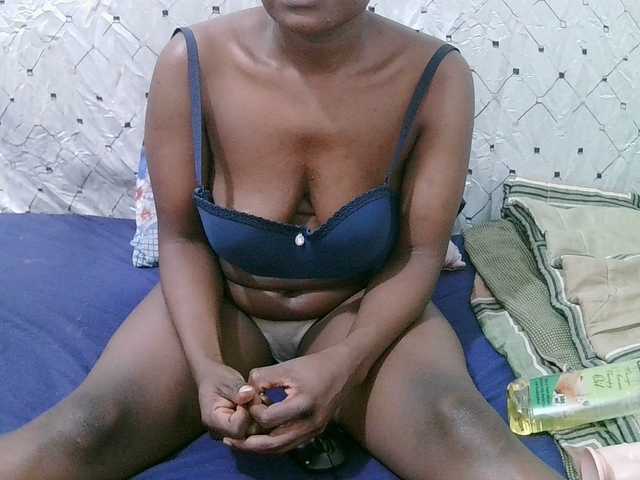 Live sex webcam photo for sexy-bbae #291181570