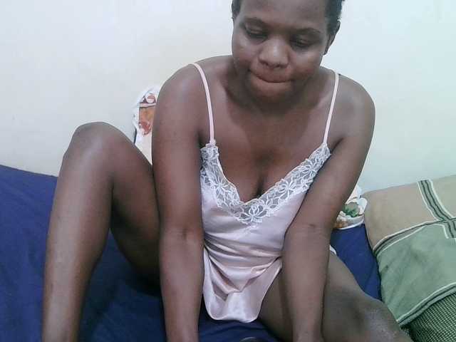 Live sex webcam photo for sexy-bbae #291236516