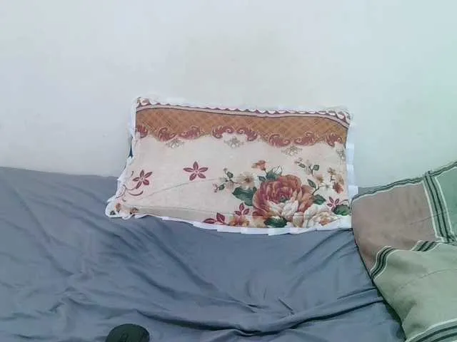 Live sex webcam photo for sexy-bbae #291263542