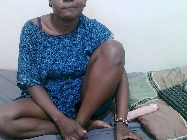 Live sex webcam photo for sexy-bbae #291269750