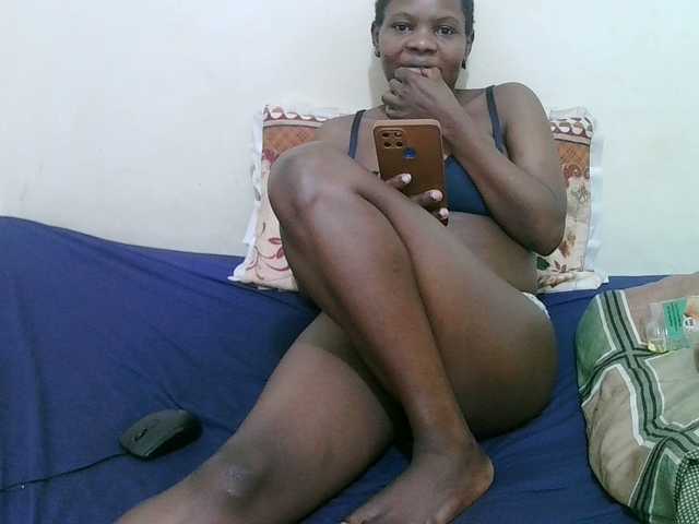 Live sex webcam photo for sexy-bbae #291328239