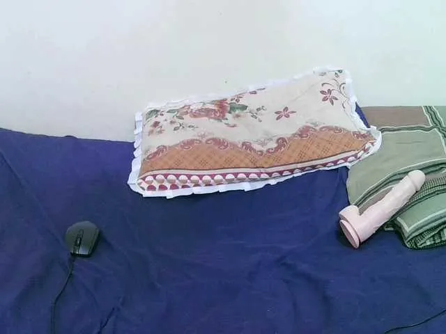 Live sex webcam photo for sexy-bbae #291456025
