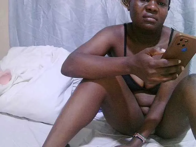 Live sex webcam photo for sexy-bbae #292502155