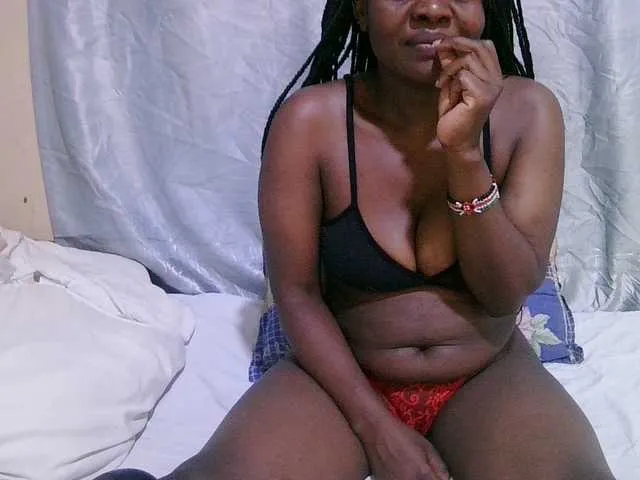 Live sex webcam photo for sexy-bbae #292649538