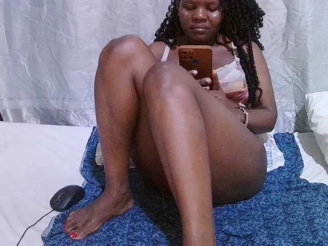 Live sex webcam photo for sexy-bbae #293087543