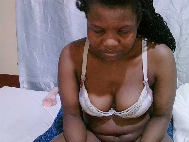 Live sex webcam photo for sexy-bbae #293479847