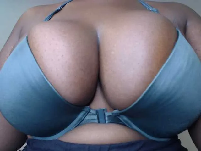 Live sex webcam photo for sexy-chocco #293766998