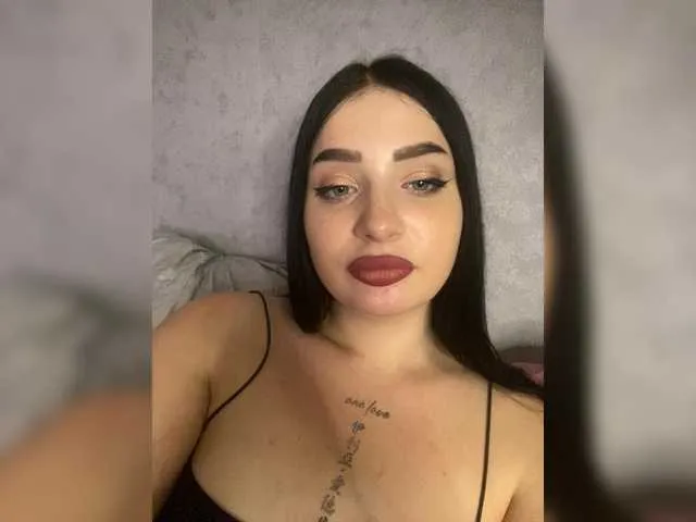 Live sex webcam photo for sexy-girl999 #293950644