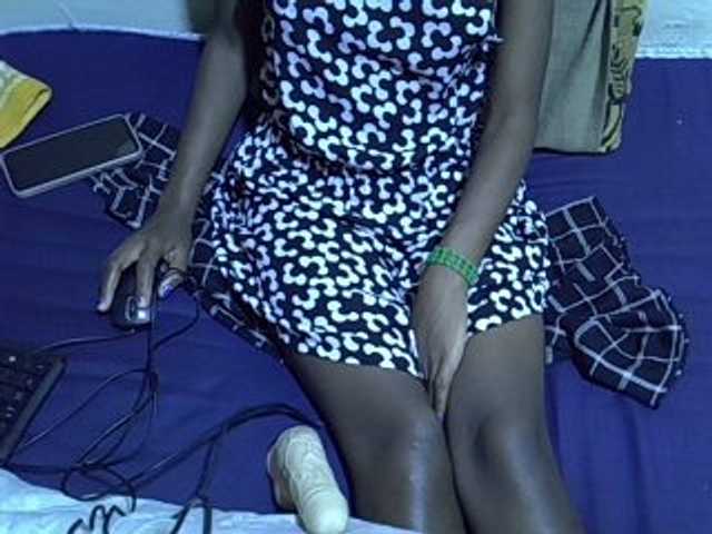 Live sex webcam photo for sexy-jade #277599622