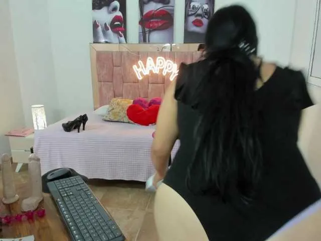 Live sex webcam photo for sexy-latina69 #275717772