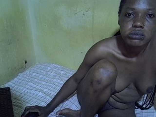 Live sex webcam photo for sexy-lizzy #276203690