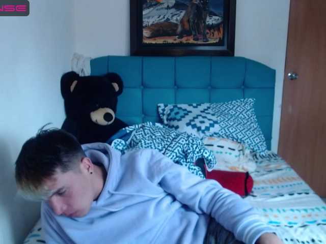 Live sex webcam photo for sexy-luis #275545353