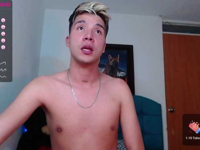 Live sex webcam photo for sexy-luis #275687085