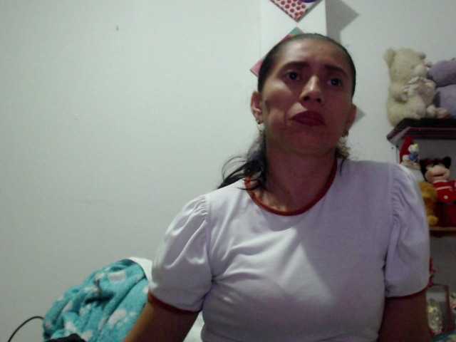 Live sex webcam photo for sexy-mary-hot #290147158