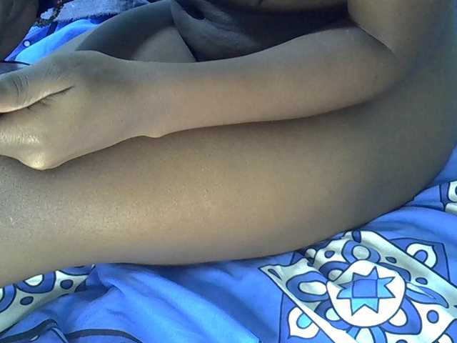 Live sex webcam photo for sexy-val1 #290969070