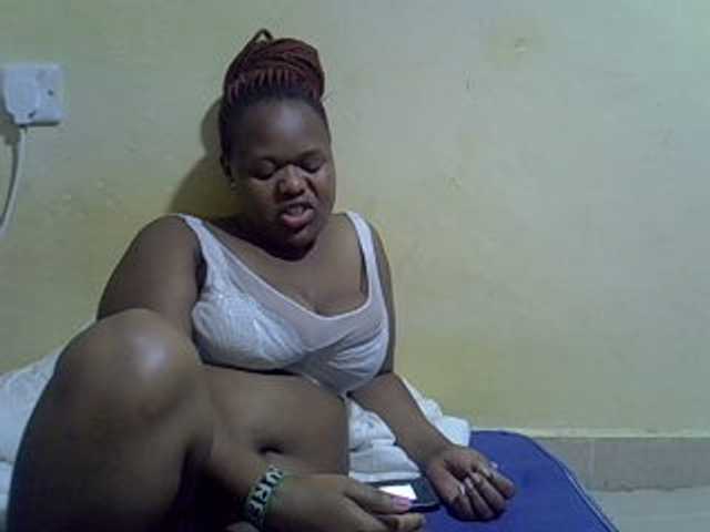 Live sex webcam photo for sexy-yola #275479714