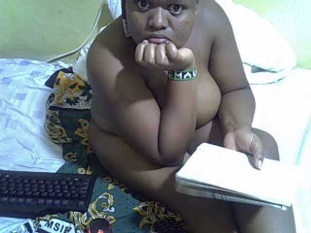 Live sex webcam photo for sexy-yola #275556226