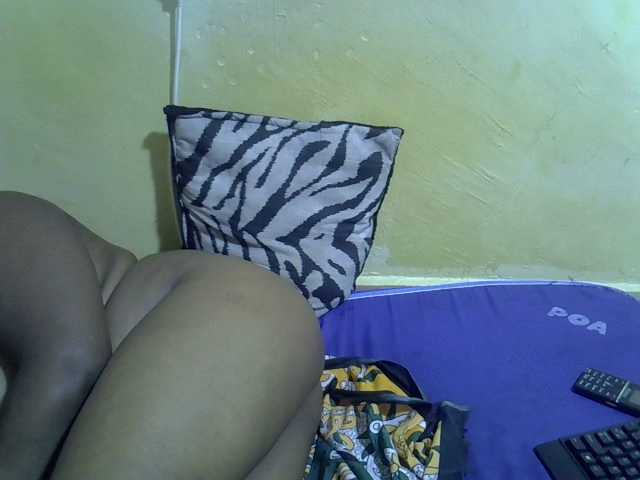 Live sex webcam photo for sexy-yola #275616706