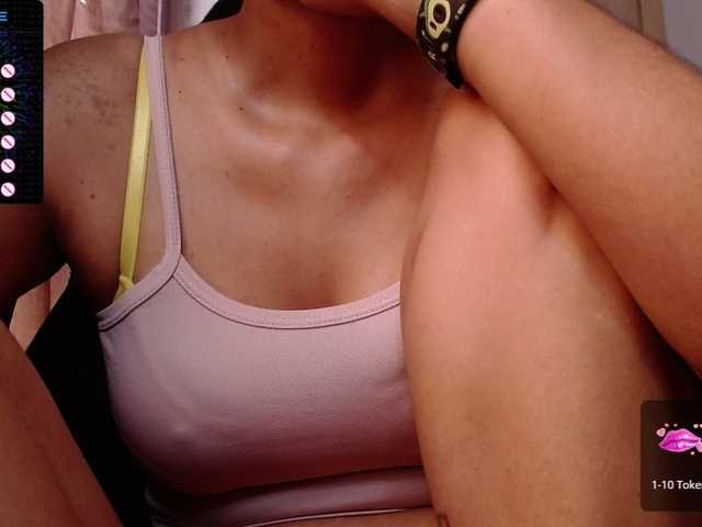 Live sex webcam photo for sexya-1 #276226167